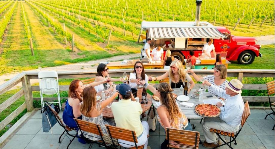 North Fork Wineries Guide: 10 Best Vineyards to Visit Featured Image