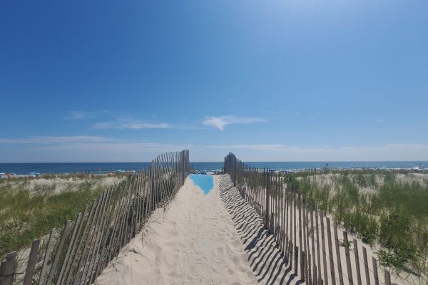 Ponquogue Beach